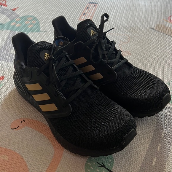 Adidas Ultraboost Lunar New Year Edition 2020 - Picture 1 of 6